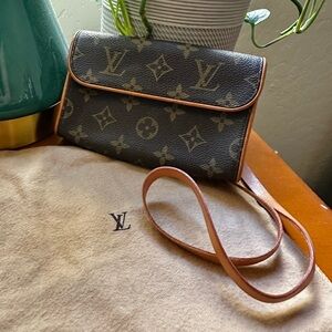 Louis Vuitton Florentine Pochette